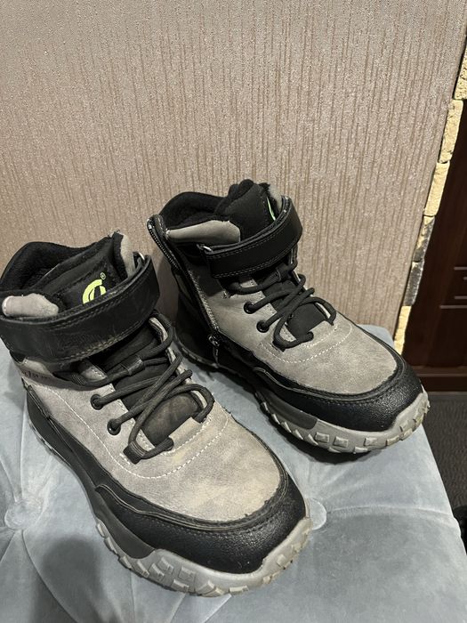 Зимові ботінки хлопчику