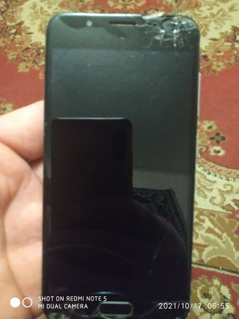 Телефон Asus ZenFone V Live(a009)