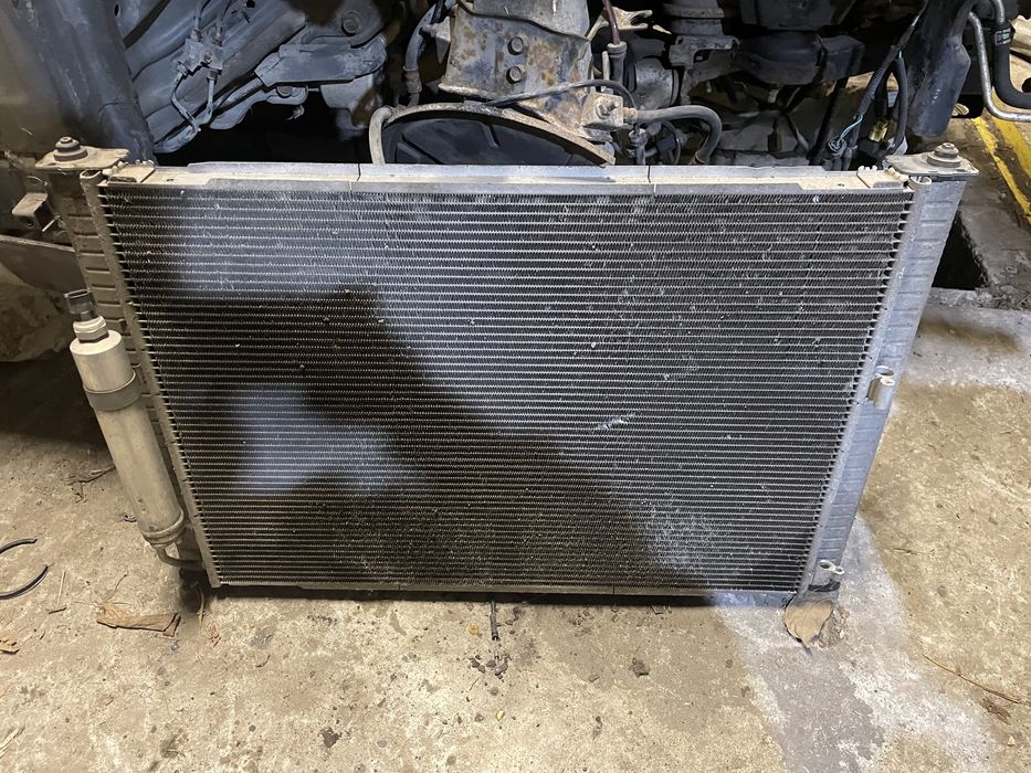 Радиатор основной INFINITI G25/G35/G37/Q40 06-14  3.5 VQ35HR бачок