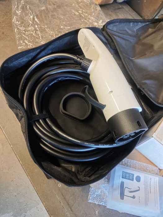 Зарядное Type 2 , 8-16A  5м кабель, блок встроен в пистолет.