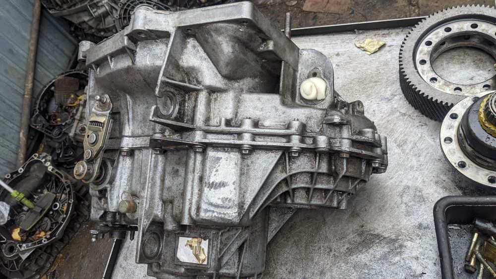 КПП Рено мастер/Reno master 2.8 TDI, 2.5D КПП скоросна  з лапкою і без