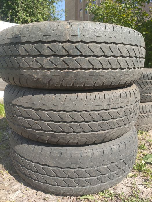 Резина 205/65 р16 С  літо 3шт.