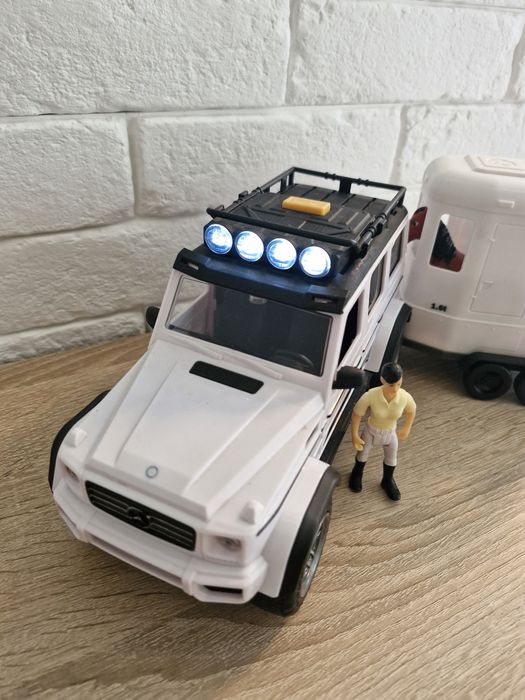 Zestaw samochód z przyczepa Dickiem toys