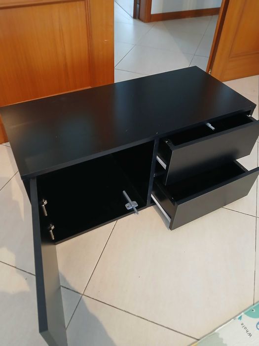 Móvel de tv preto
