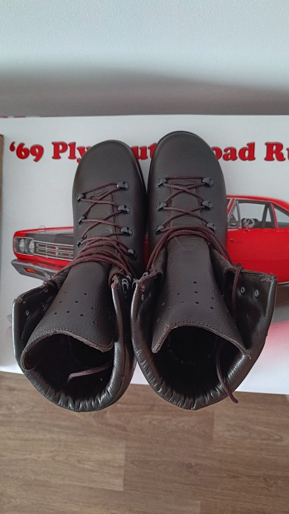 Buty taktyczne WOJAS rozm. 27.5, 43 nowe