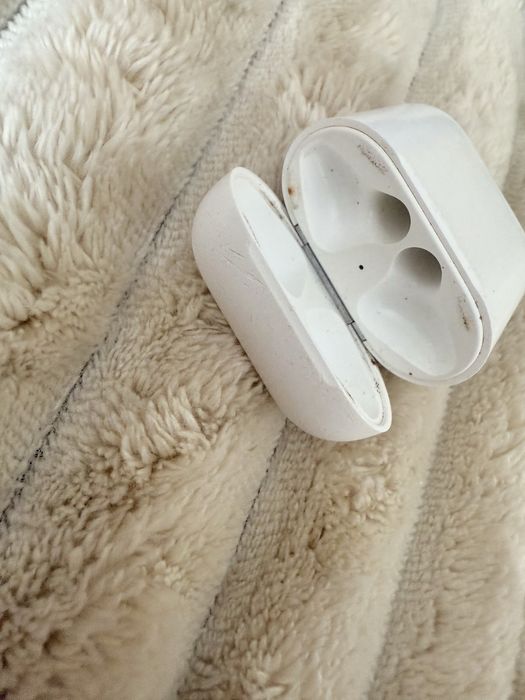 Зарядний Кейс футляр для AirPods