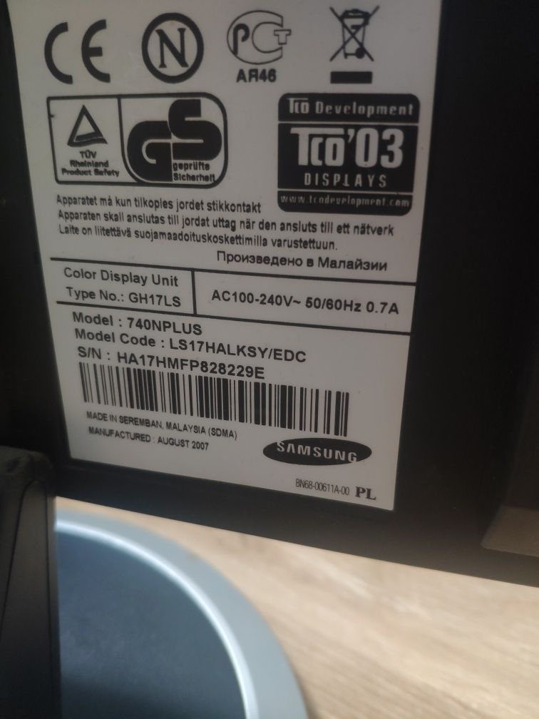 Monitor Samsung 740nplus