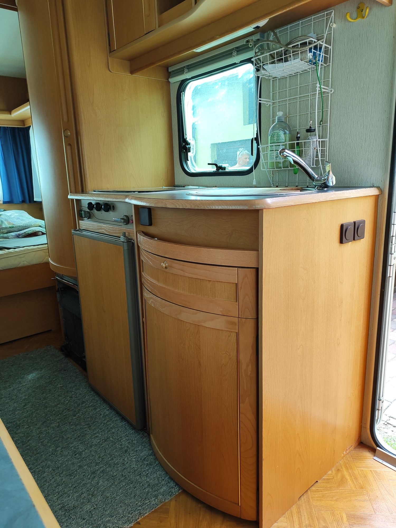 Sprzedam przyczepę Adria 432 DMC 1000 kg  1999