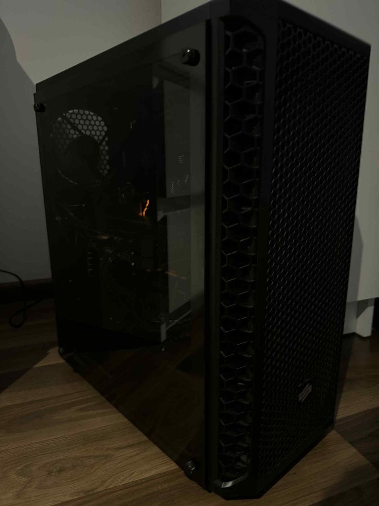 Komputer idealny do nauki, pracy i gier Ryzen 5, GTX 1660 + 2 monitory