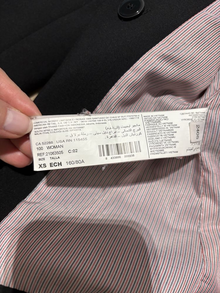 Mango marynarka XS czarna ze złotymi guzikami
