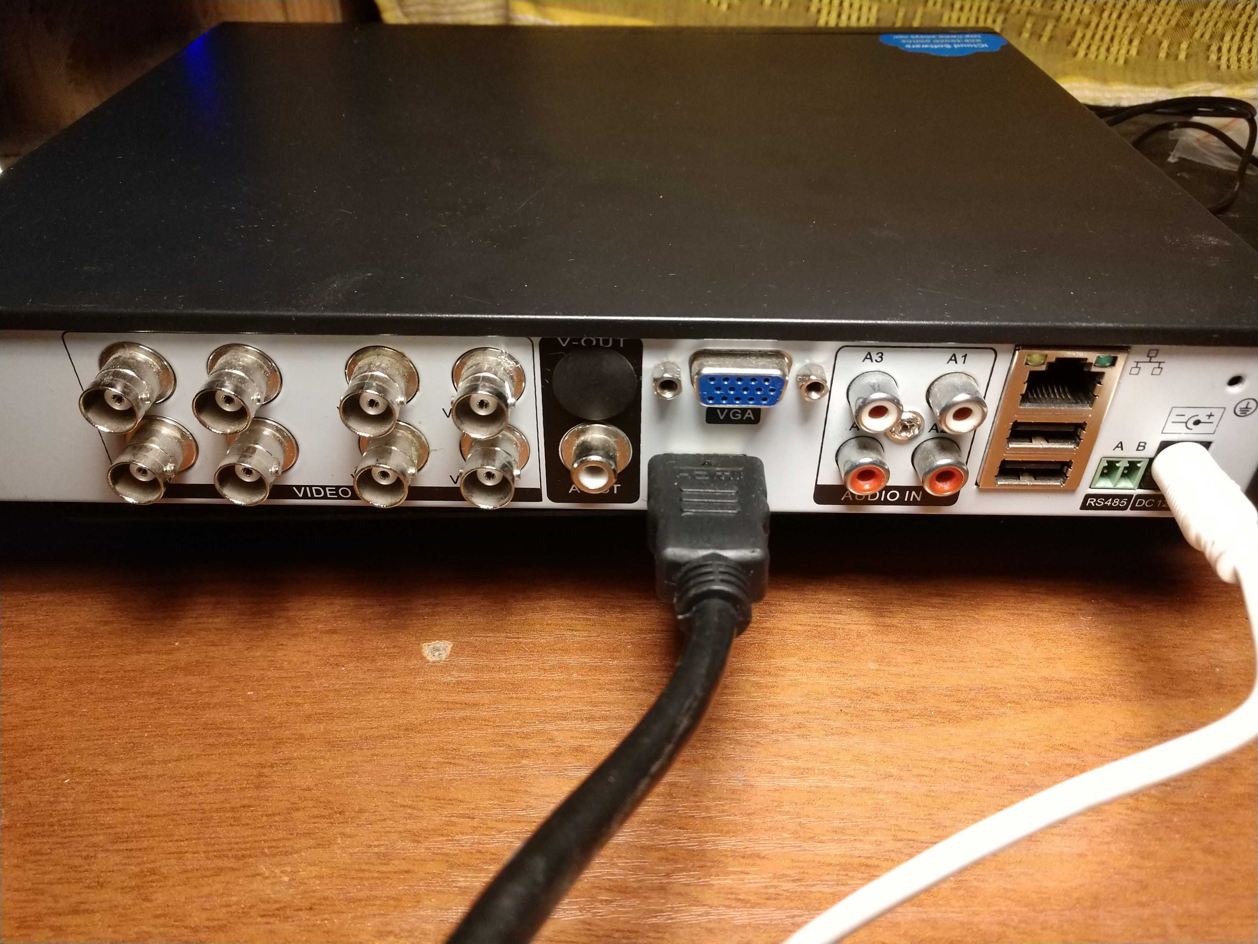 Регістратор гібридный CoVi xmeye ADR-4300HDN для AHD + IP камери + HDD