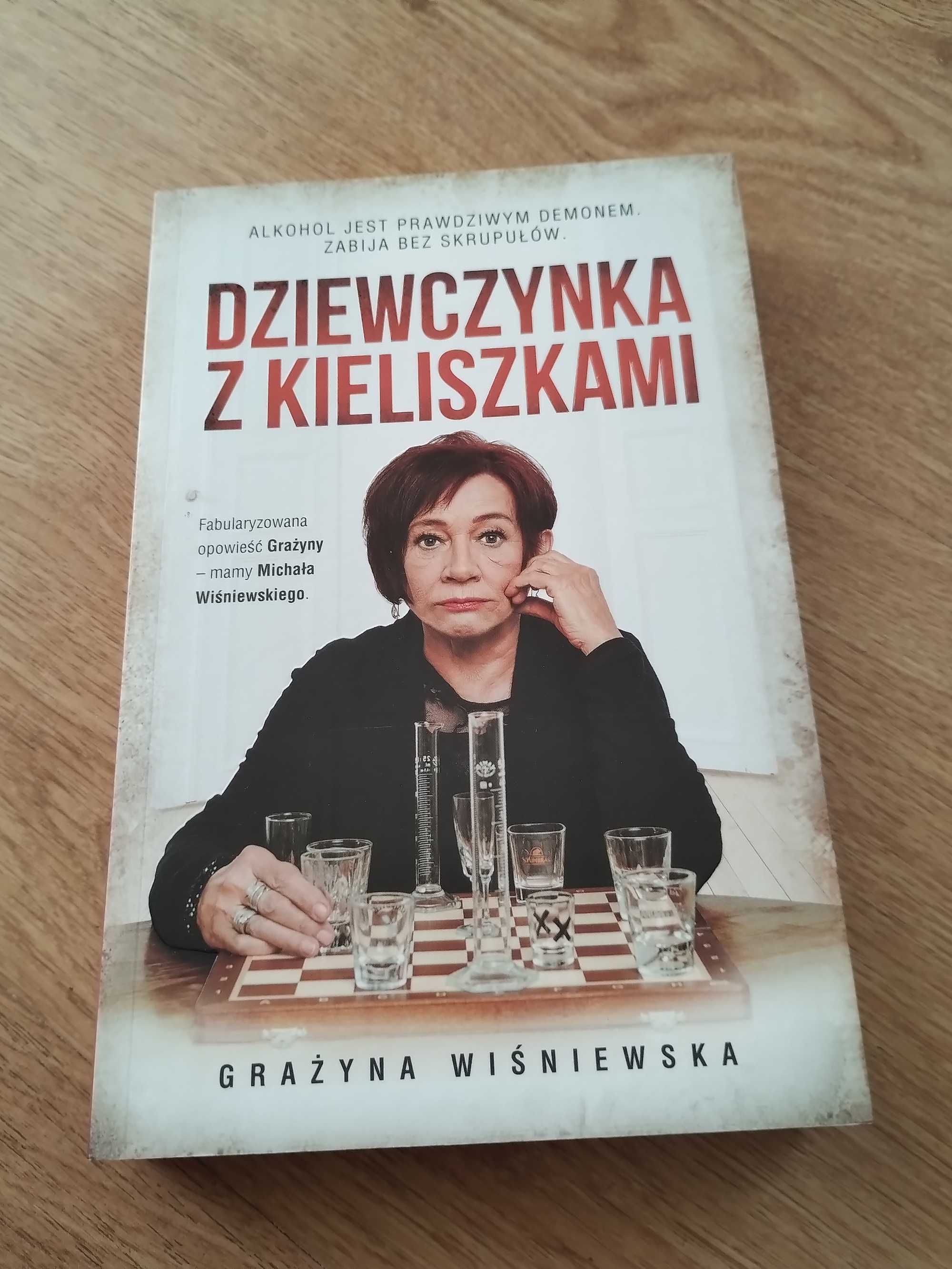 Dziewczynka z kieliszkami - Grażyna Wiśniewska | NOWA