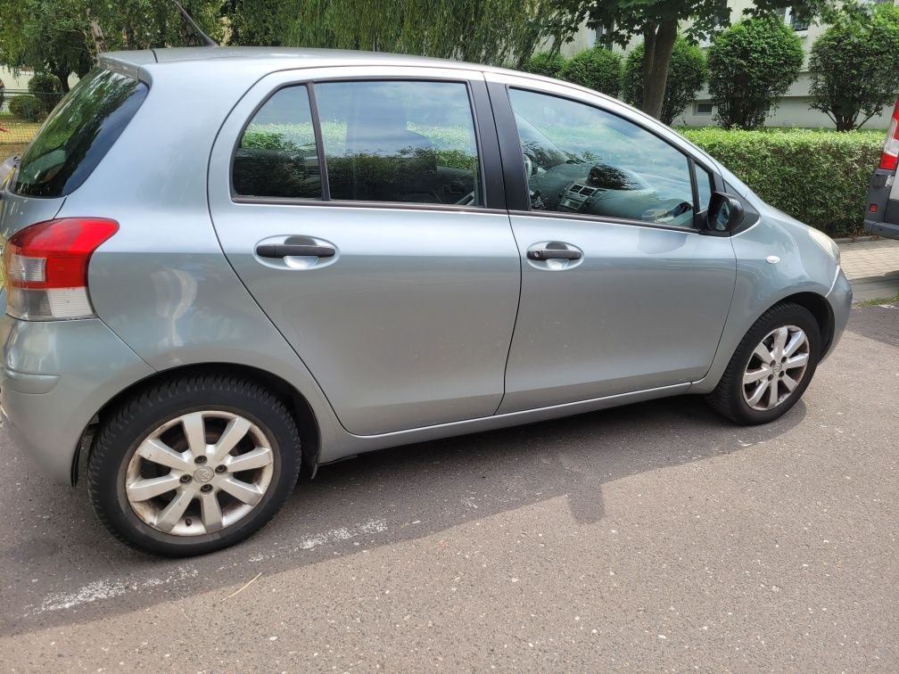 Sprzedam Toyotę Yaris II