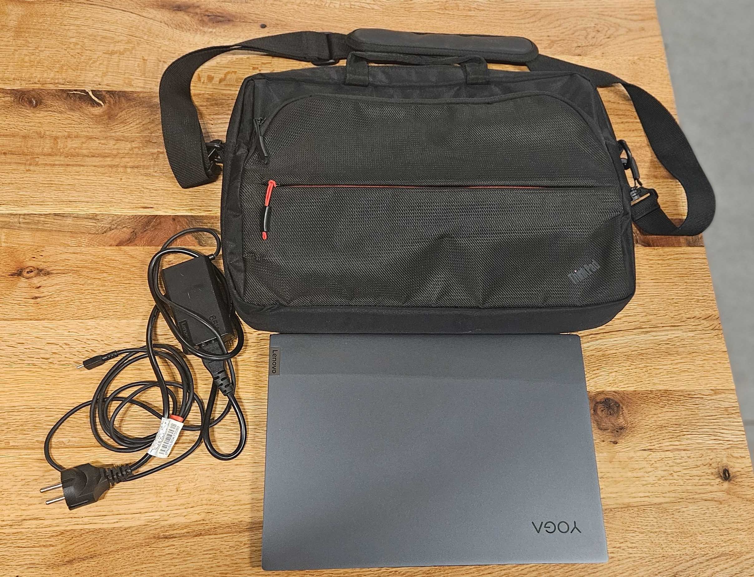 Laptop Lenovo Yoga Slim 7 PRO 14IHU5 1TB SSD, i5 3,1GHz, 16 GB RAM