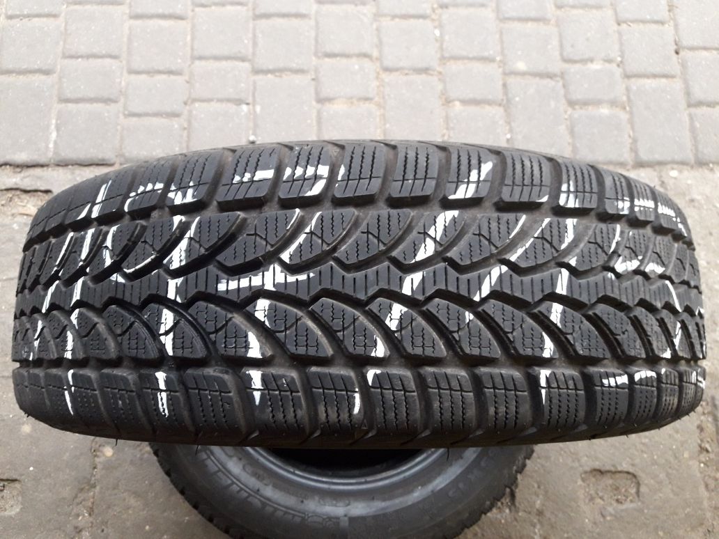 BRIDGESTONE 195/65R15 91T, pojedyńcza opona zimowa.