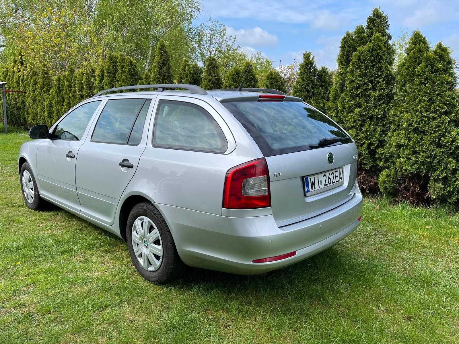 Skoda Octavia II 1.6 TDI 2011 FL Serwisowana ASO 2 WŁ Stan Idealny