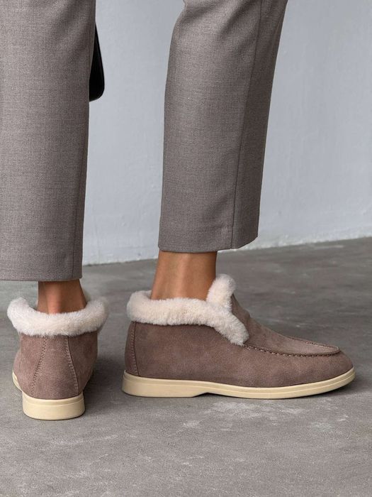 Женские замшевые зимние ботинки лоферы опушка