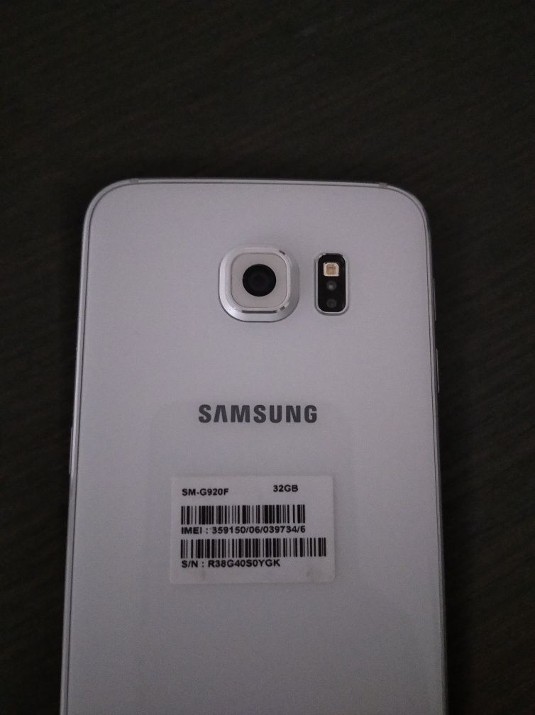 Продам телефон Samsung A6