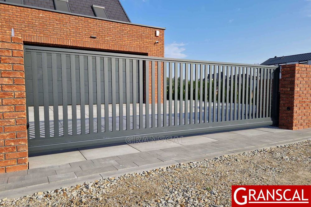 Ogrodzenie pionowe ogrodzenie aluminiowe brama furtka Wrocław