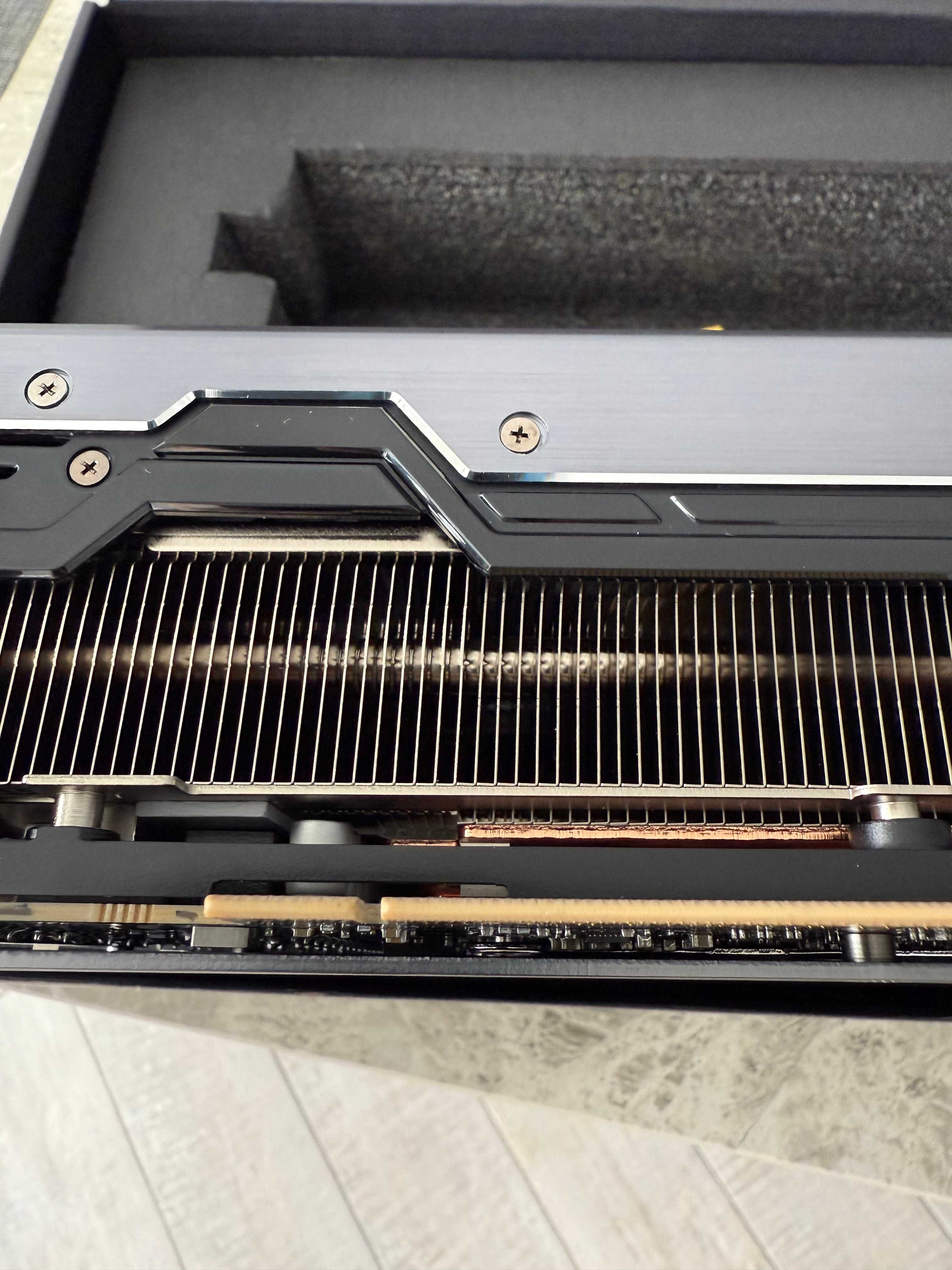 Відеокарта Palit GeForce RTX 4090 в стані нової