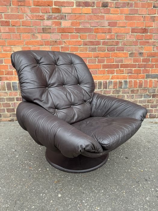 Duży skandynawski,obrotowy,skórzany fotel. Lata60/70.design,vintage