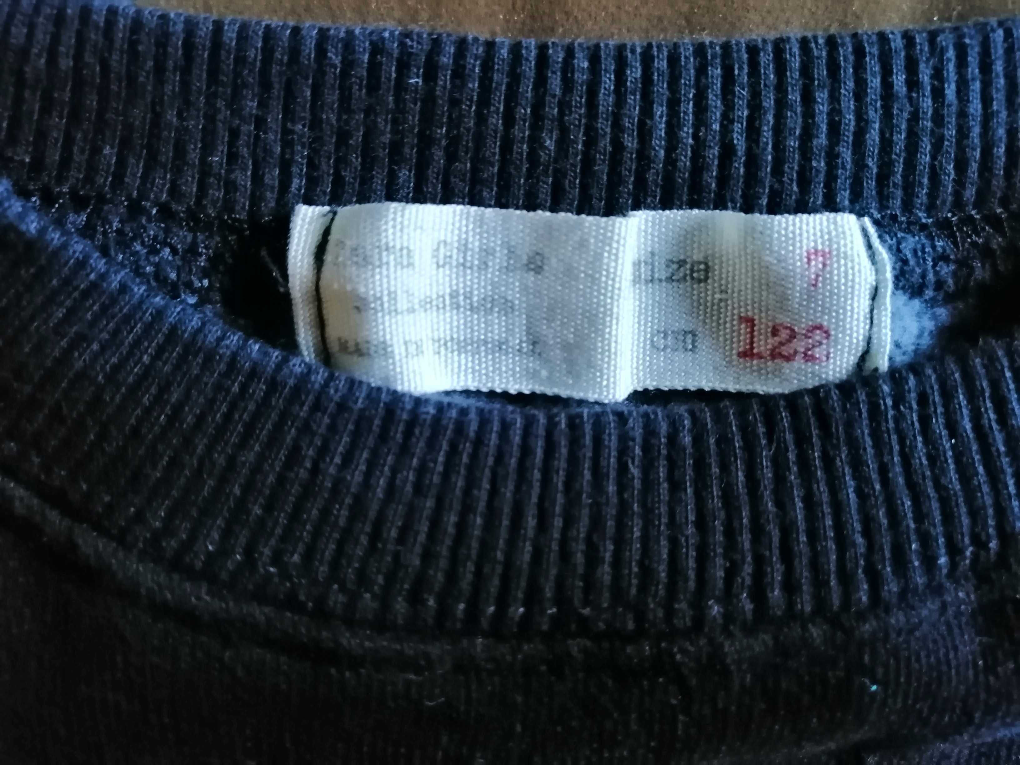 Camisola cardada preta marca Zara para menina tamanho 7 anos.