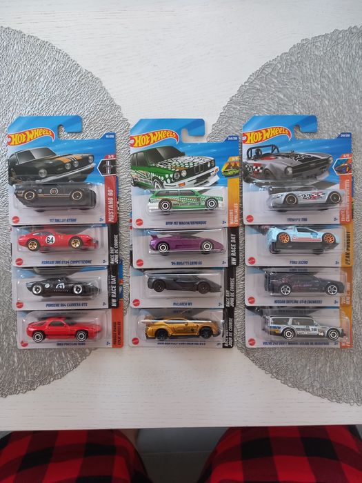 Hot wheels zestaw 12 szt +3 Bmw