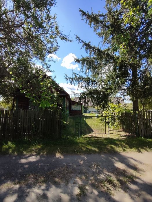 Продаж будинку з земельною ділянкою в с.Баранівка