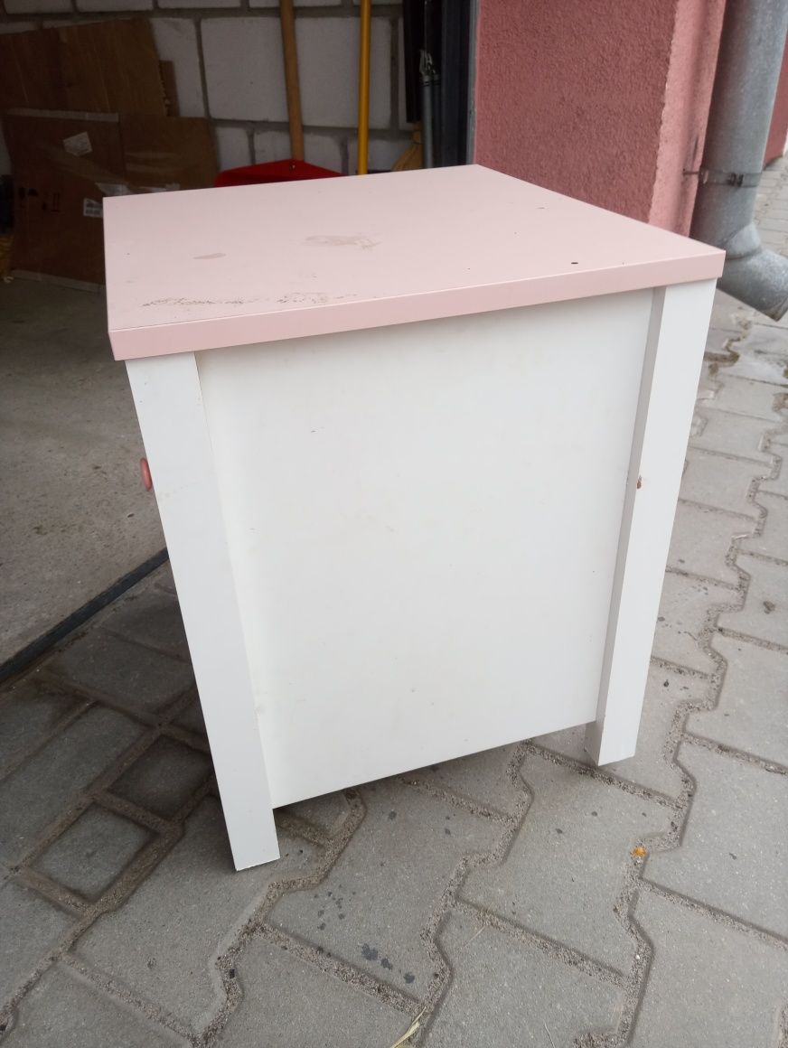 Szafka podręczna przy łóżku bdb.
