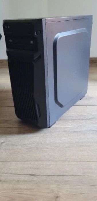 Komputer stacjonarny