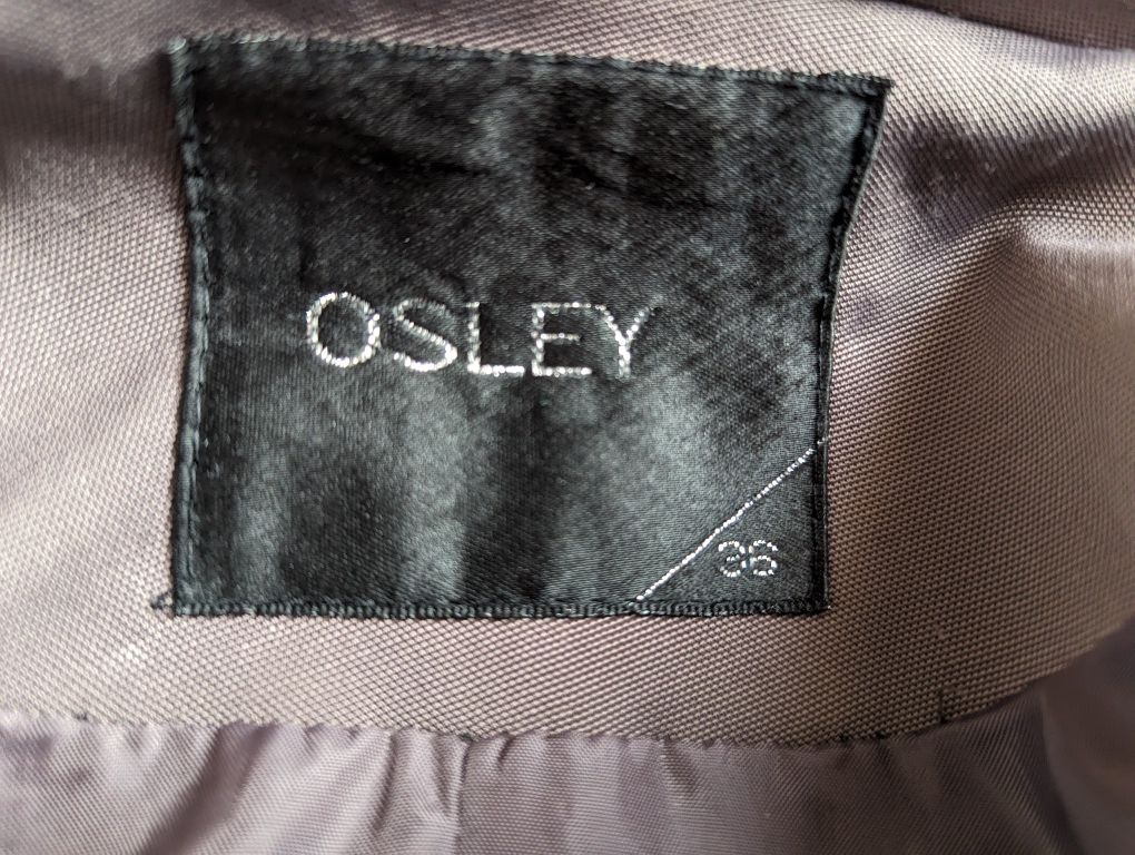 Brązowy taupe płaszcz trencz dwurzędowy lekkie bufki taliowany Osley S