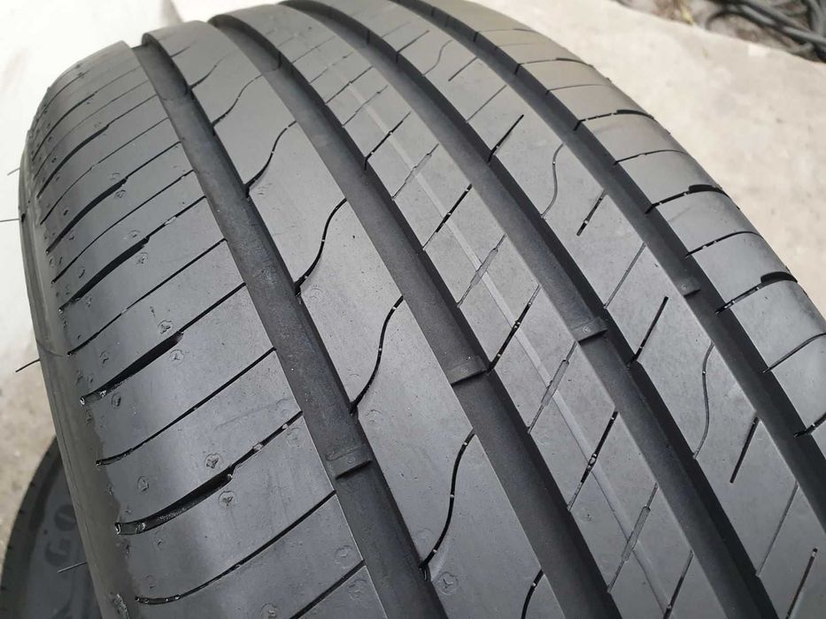 2x Goodyear Efficientgrip Performance  2  215/55r17  6,5mm jak nowe
