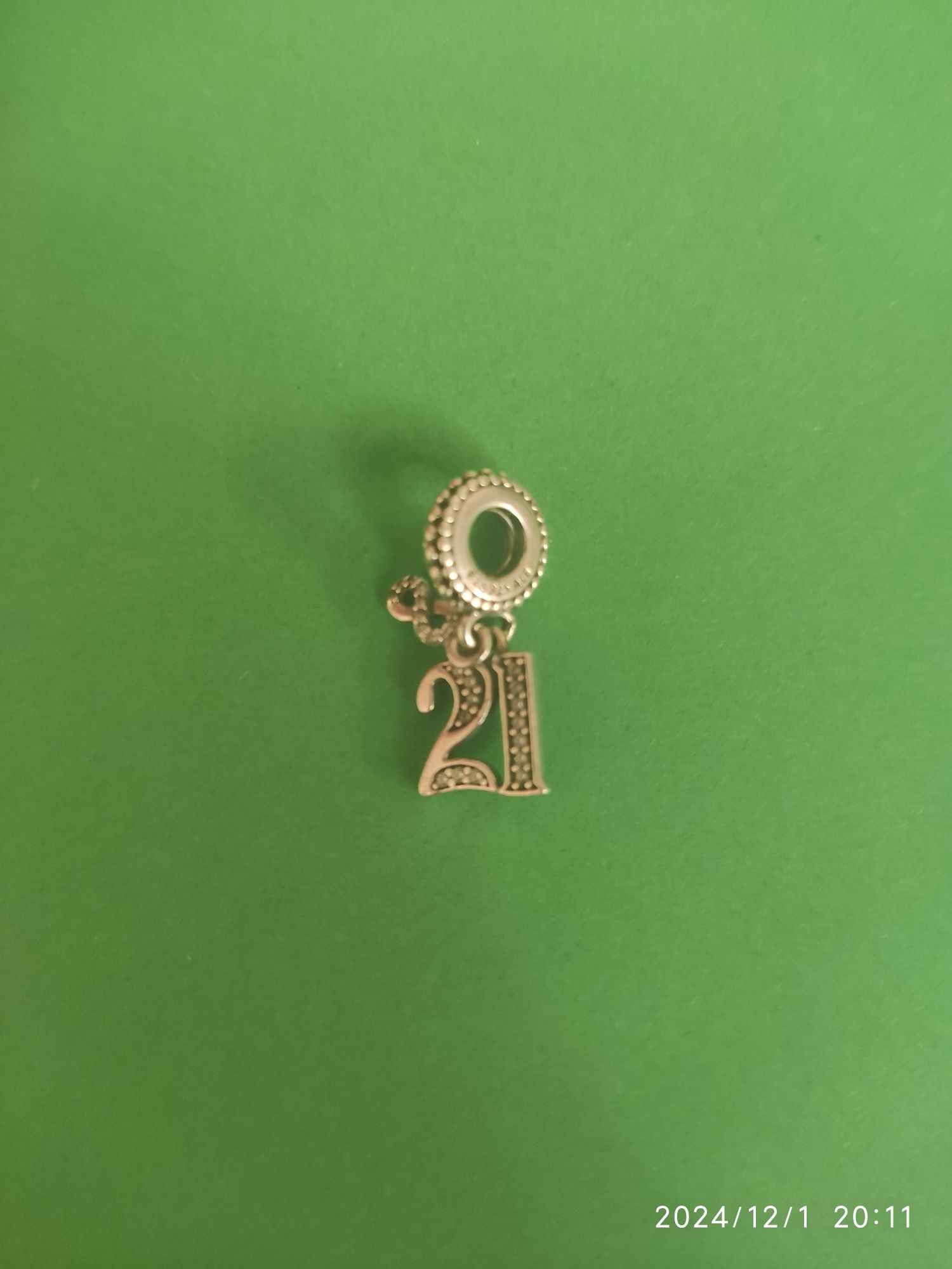 Charms Pandora na 21 urodziny