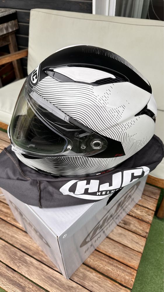 Kask motocyklowy HJC F70 r S