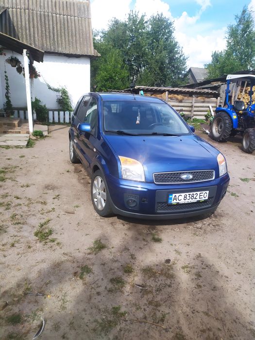 Форд фюжин  1,4 бензин 2008рік