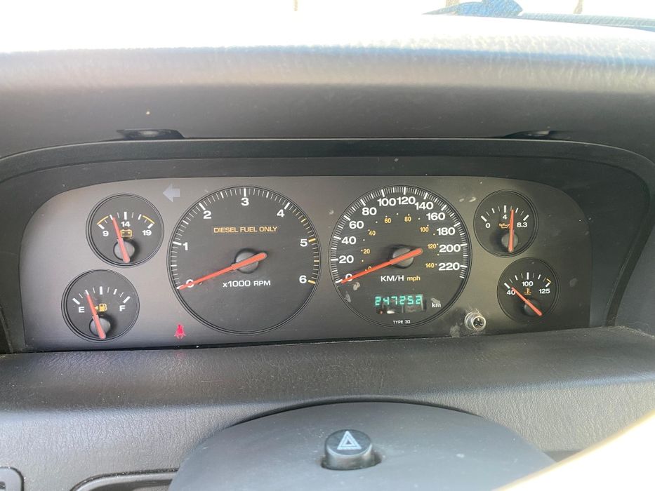 Jeep Grand Cherokee 3.1  Laredo Avariado