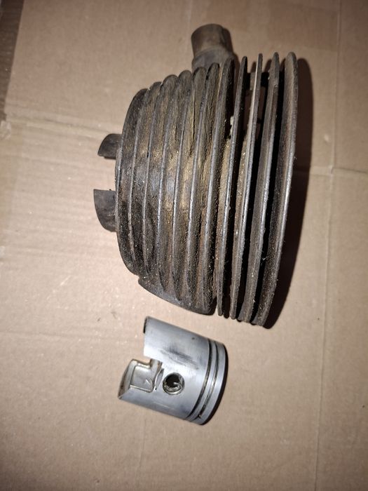 Oryginalny zmd cylinder+tlok shl 150 T/U S06 prl