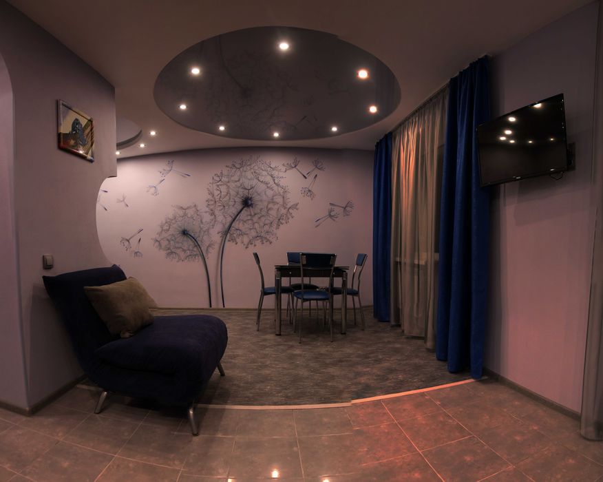 Сдам СВОЮ 1 комн. кв. прямо возле ст.метро 23 августа .