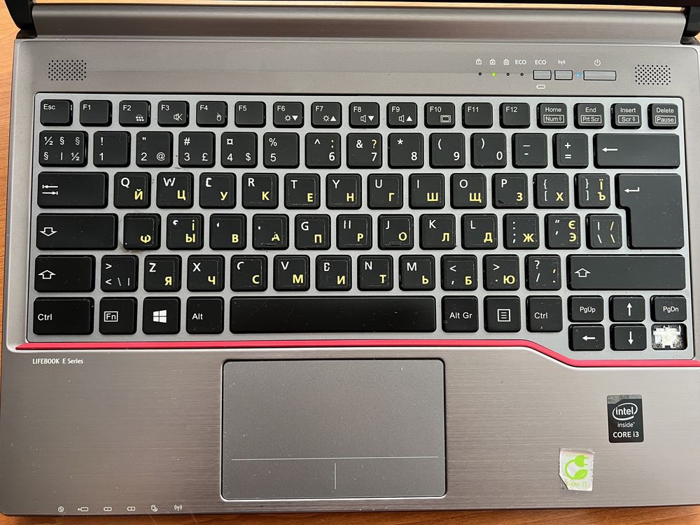 Ноутбук Fujitsu E734 б/у