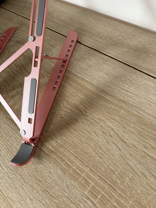 Składany aluminiowy stojak na laptop/tablet – różowy