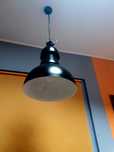 Lampa wisząca czarna odpalana dotykiem obudowy