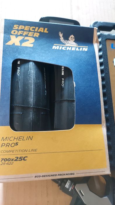 Pneus Michelin Pro5 novos
