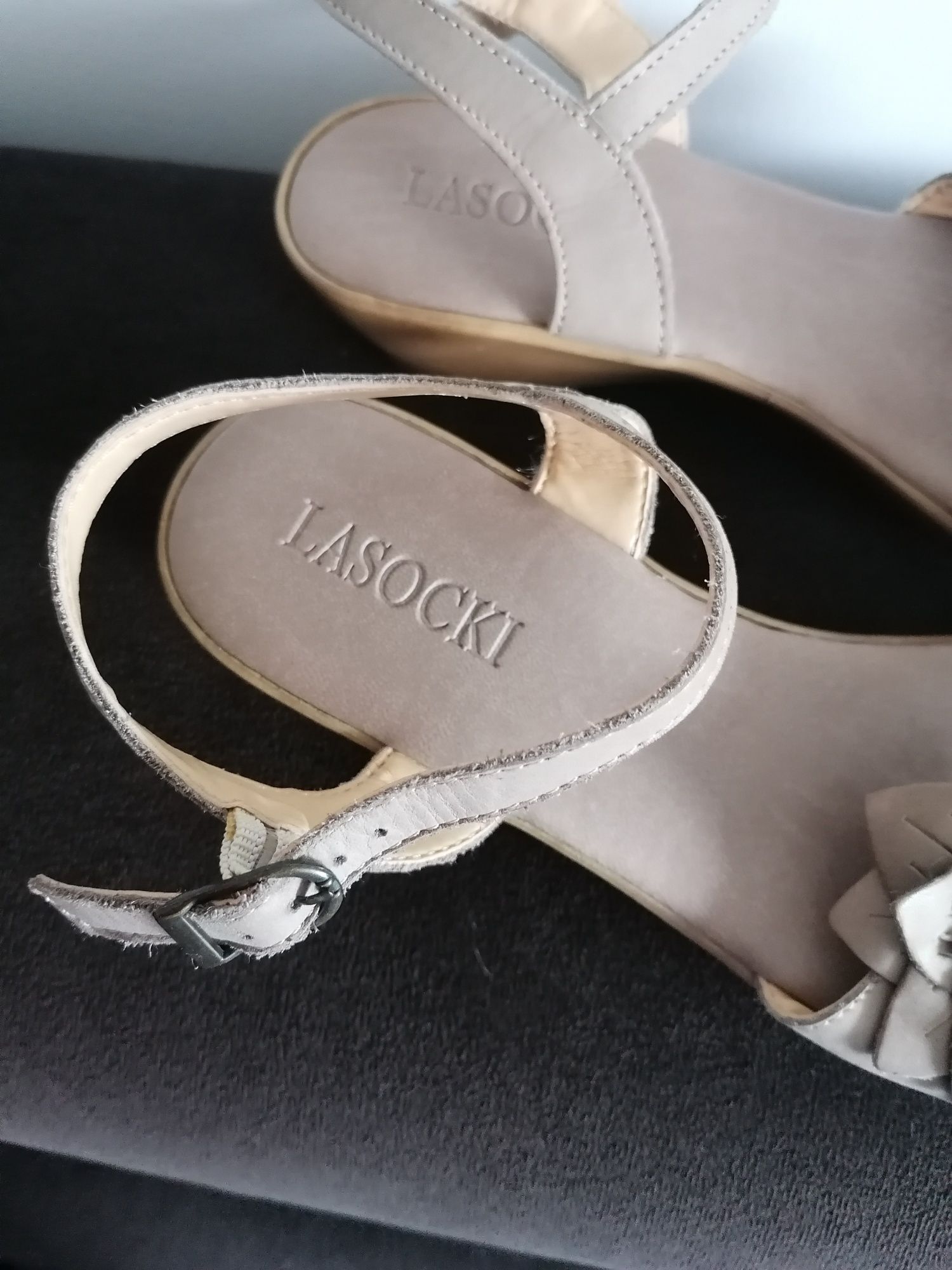 Sandały damskie skórzane Lasocki 36 Nowe + Gratis czarne sandałki