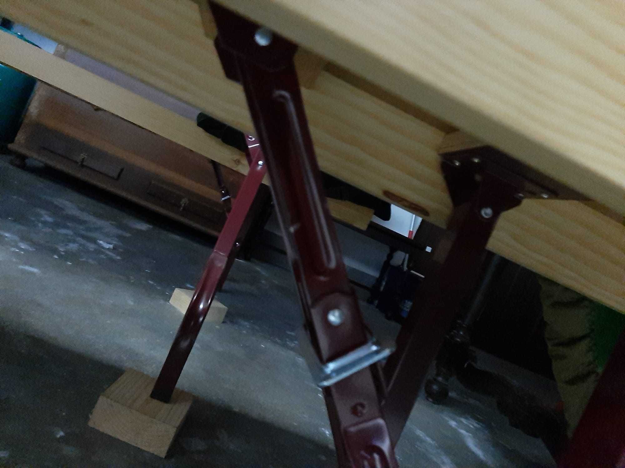 Mesa comprida nova para festas
