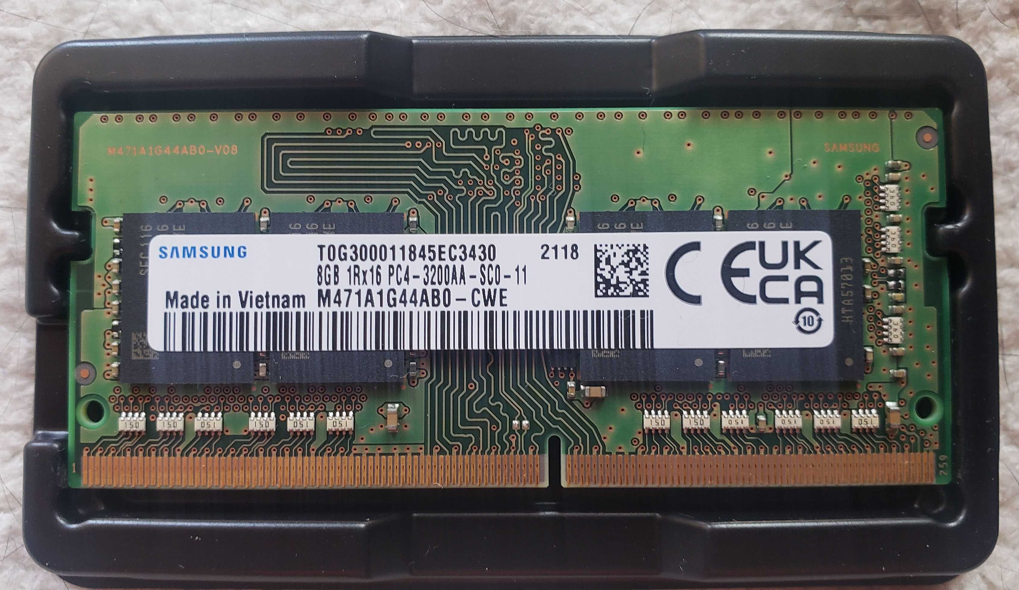 Пам'ять SAMSUNG 2x8GB SO-DIMM DDR4 3200 MHz (M471A1G44BB0-CWE)