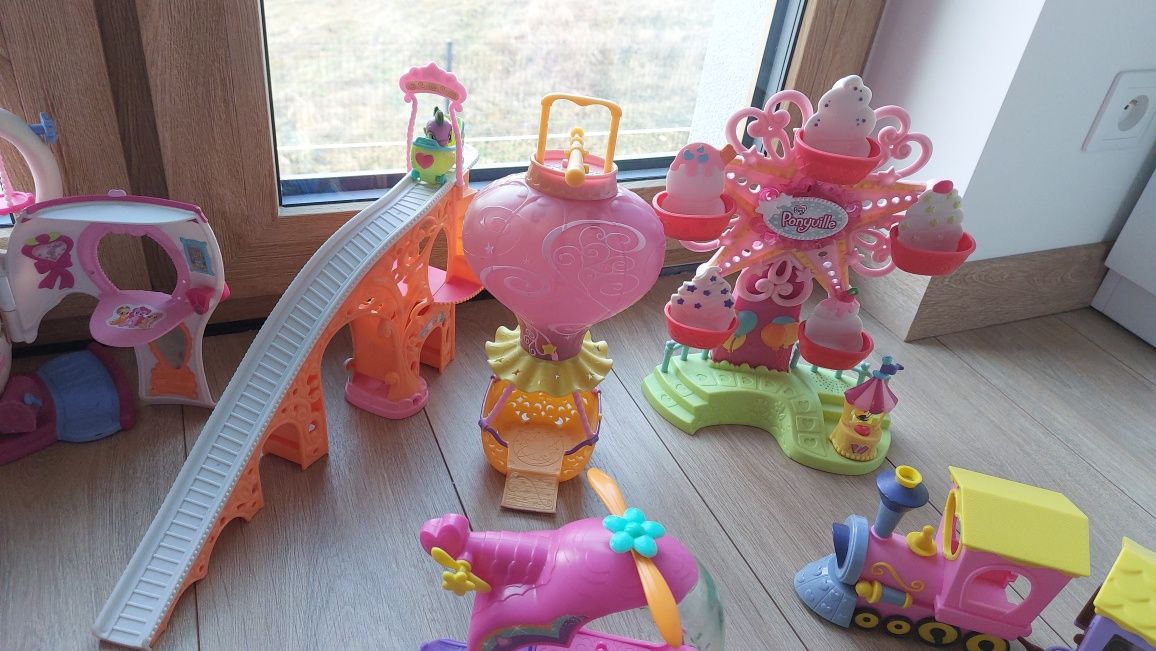 My little pony domek, karuzela, balon, zjeżdżalnia, salon piękności