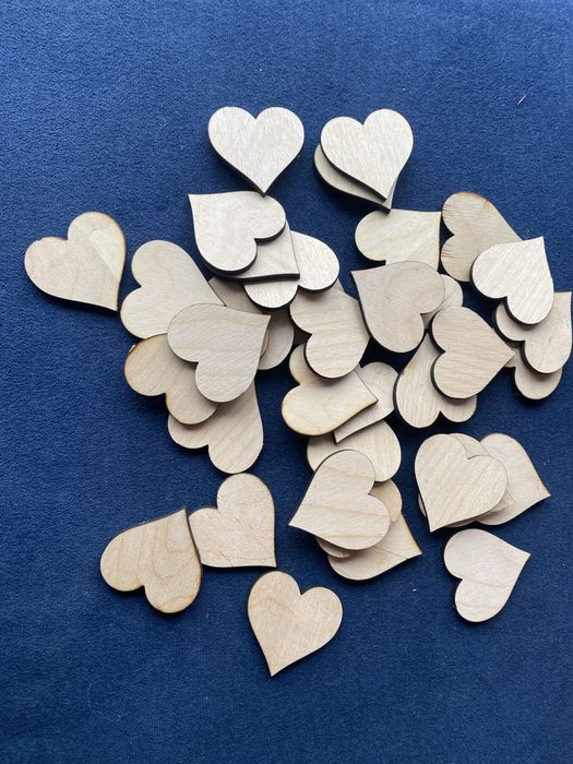 37 szt drewniane serce 4x4cm do pomalowania