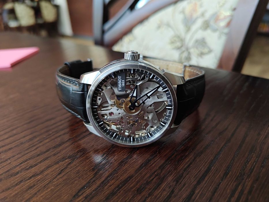Tissot t-complication squelette mechanical
