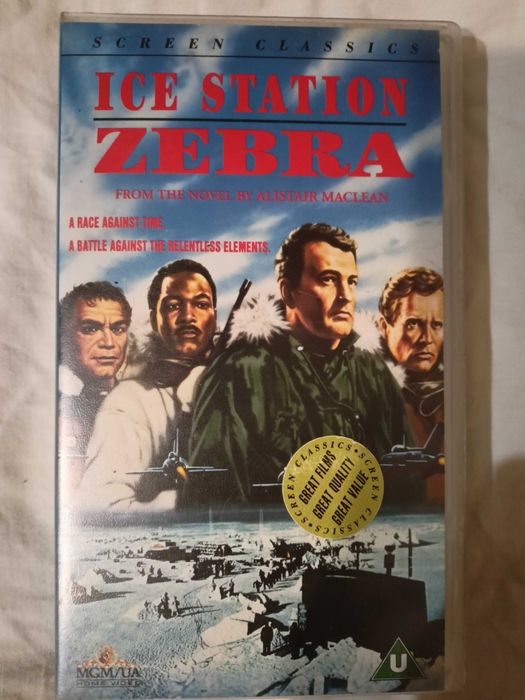 Відеокасети (VHS) з фільмами на іноземній мові привезені з Європи