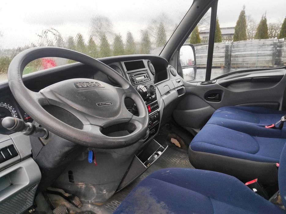 Iveco 45c15 skrzynia długa 4.15 m  3.0  silnik  na bliźniaku do 7.5 t